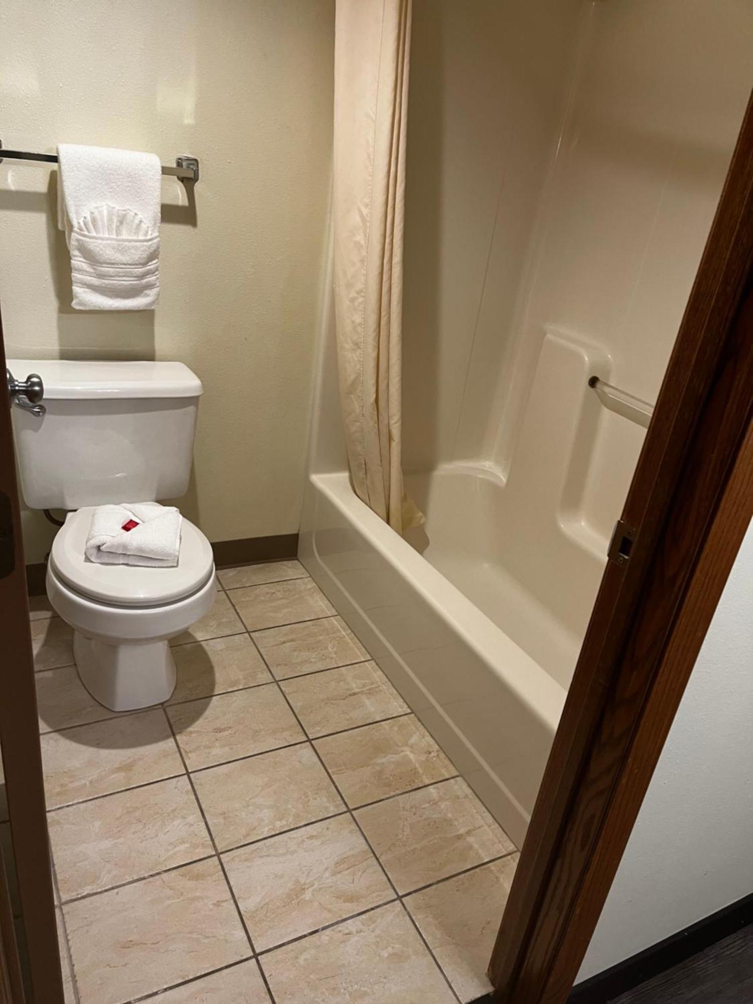 Отель Super 8 Smithville Экстерьер фото